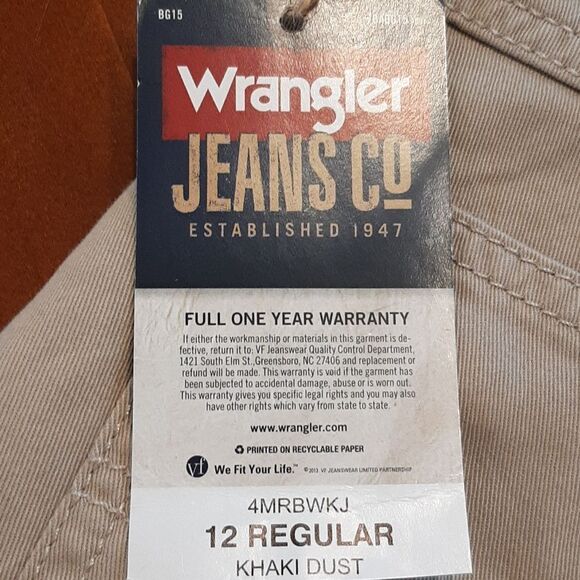 Wrangler Cargo Shorts - Picture 4 of 10